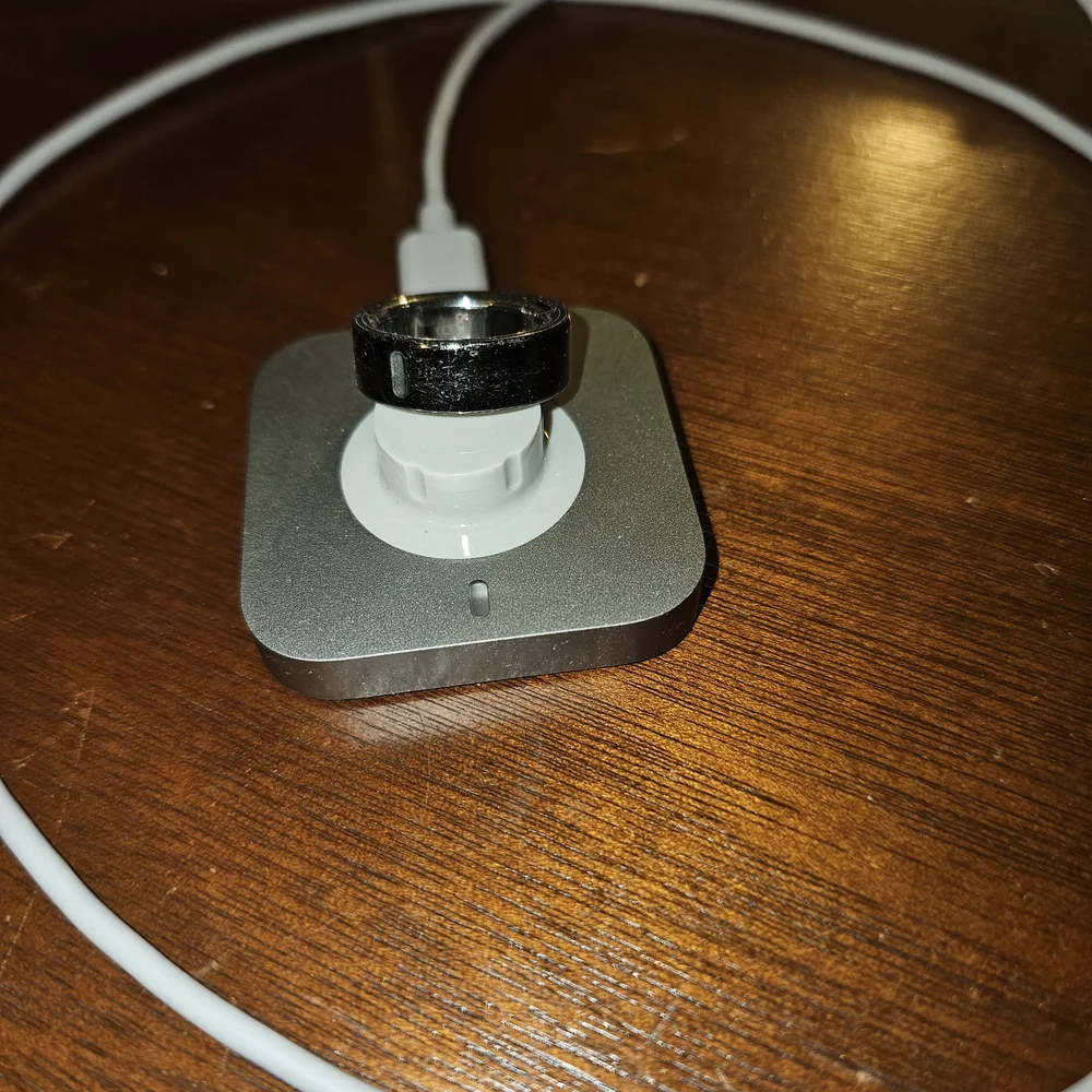 Oura Ring 4 Charging & Dock Set with Original Box